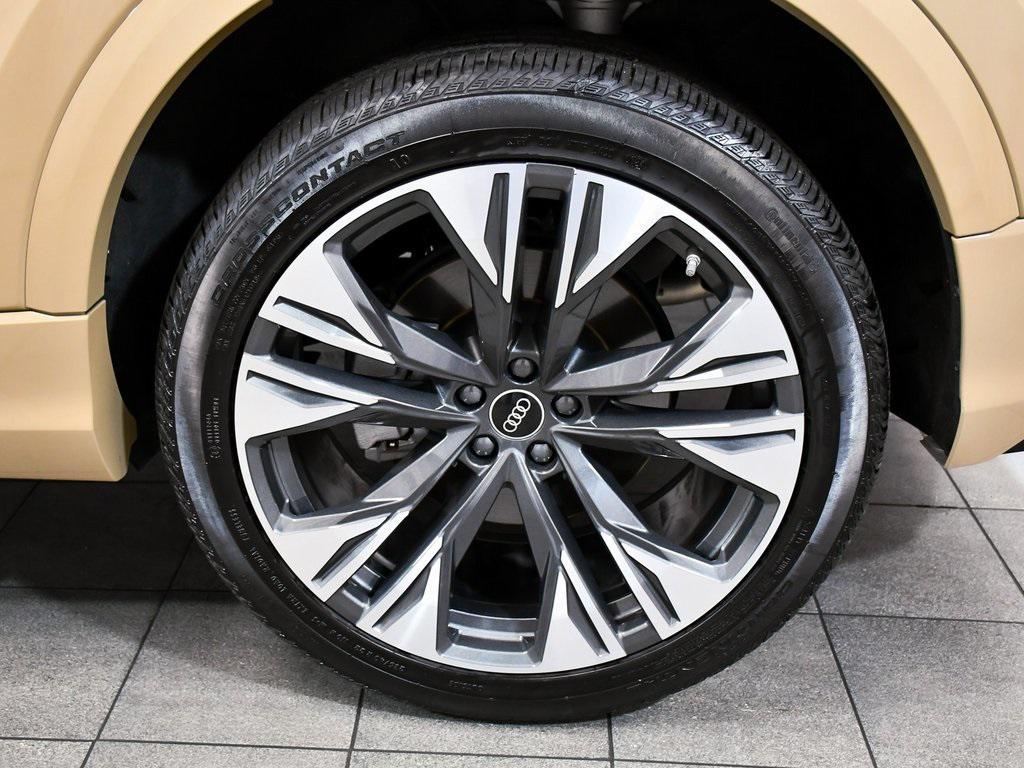 used 2024 Audi Q8 car