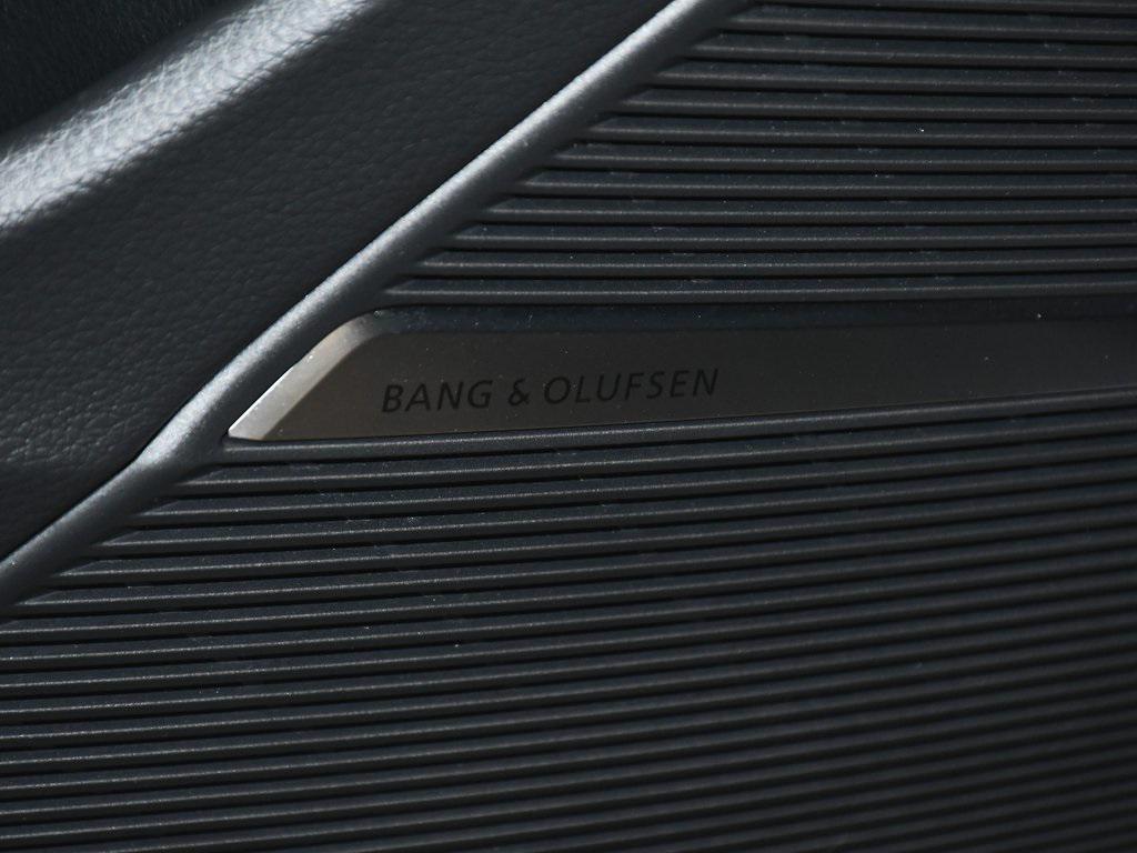 used 2024 Audi Q8 car