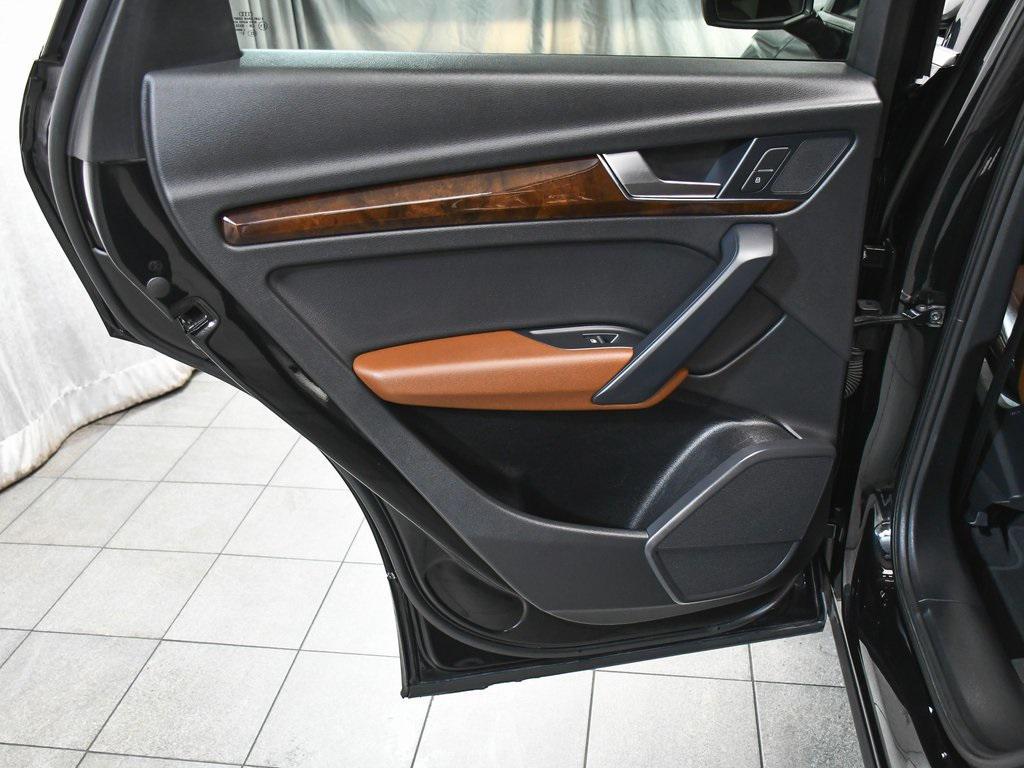 used 2020 Audi Q5 car, priced at $18,555