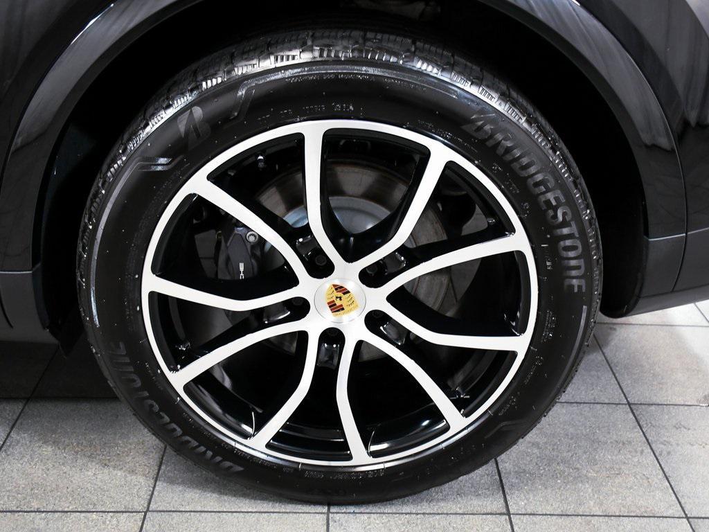 used 2024 Porsche Cayenne car, priced at $68,888