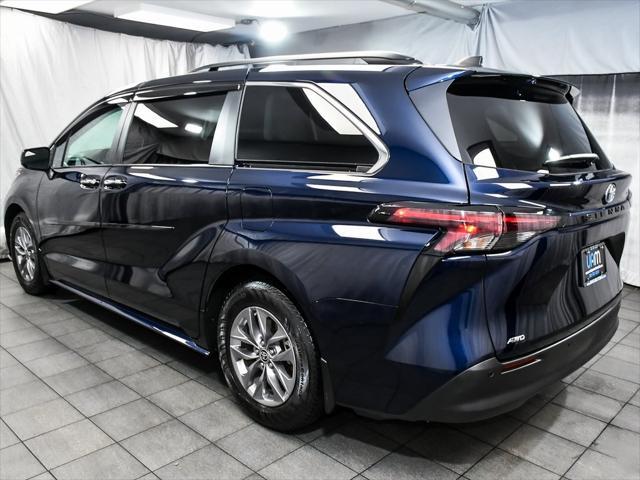 used 2023 Toyota Sienna car