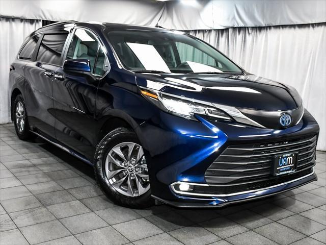 used 2023 Toyota Sienna car