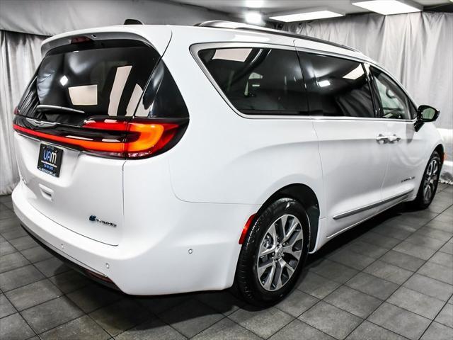 used 2023 Chrysler Pacifica car, priced at $43,888