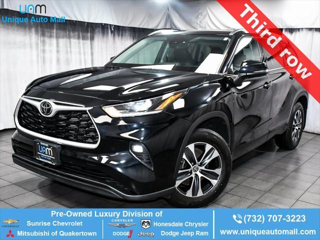 used 2021 Toyota Highlander car, priced at $30,444