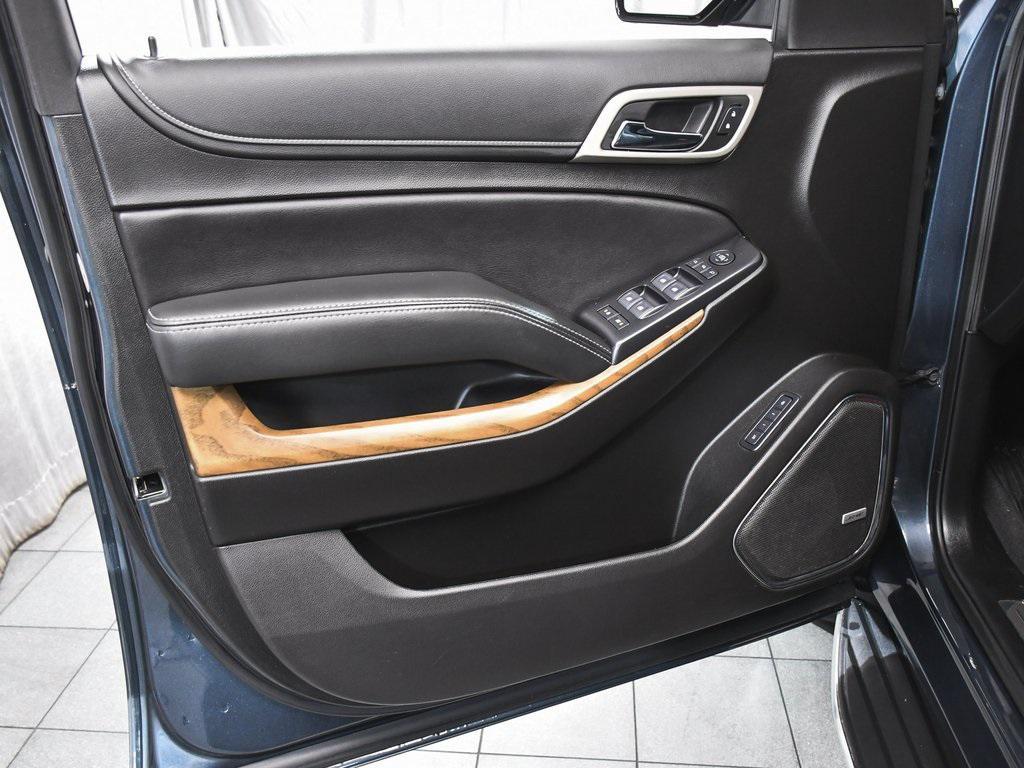 used 2020 GMC Yukon car, priced at $33,888