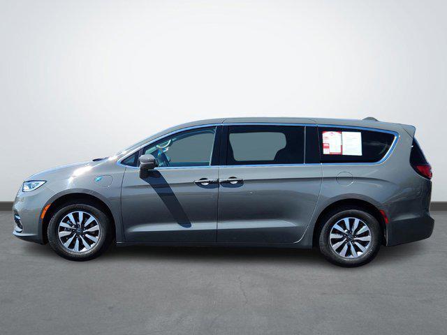 used 2022 Chrysler Pacifica Hybrid car, priced at $23,899