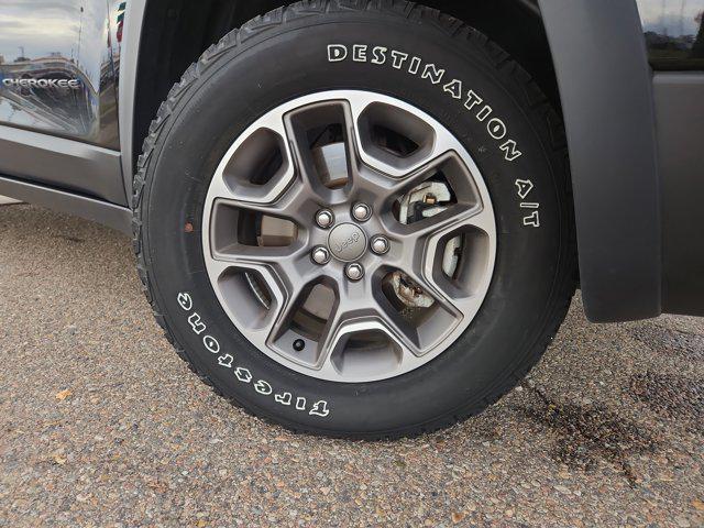 used 2021 Jeep Cherokee car, priced at $21,890