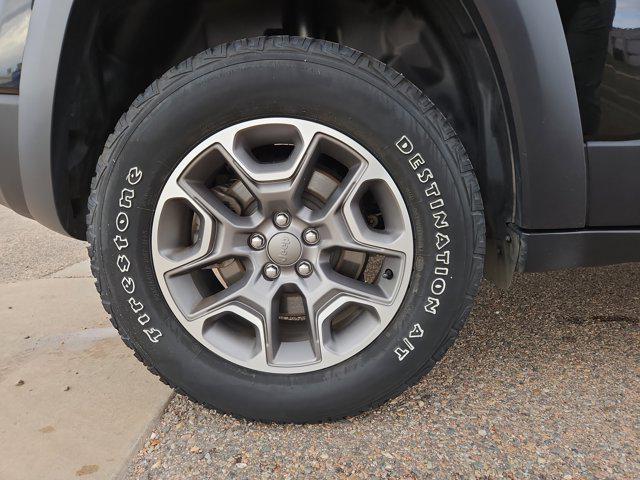 used 2021 Jeep Cherokee car, priced at $21,890