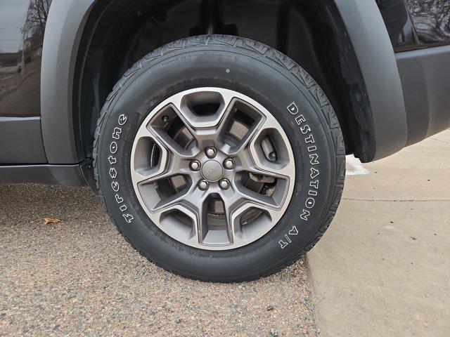 used 2021 Jeep Cherokee car, priced at $21,890