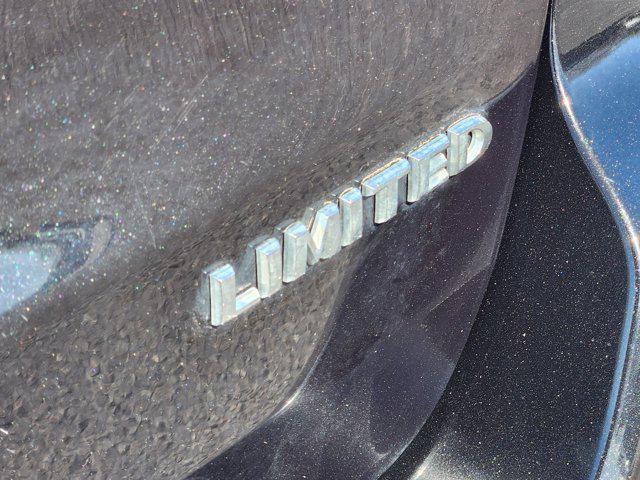 used 2015 Jeep Grand Cherokee car, priced at $11,717