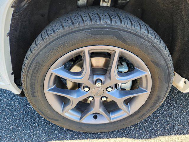used 2021 Jeep Grand Cherokee car, priced at $25,990