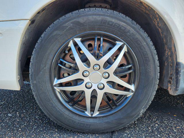 used 2004 Ford Taurus car, priced at $4,600