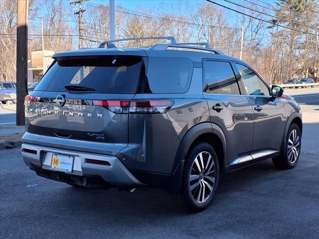 new 2024 Nissan Pathfinder car, priced at $51,185