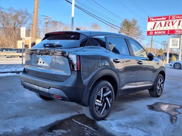 new 2025 Nissan Kicks car, priced at $24,920