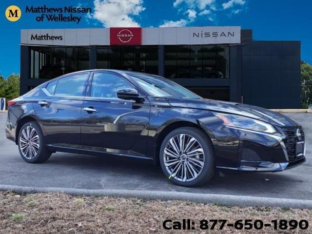 new 2025 Nissan Altima car, priced at $35,329
