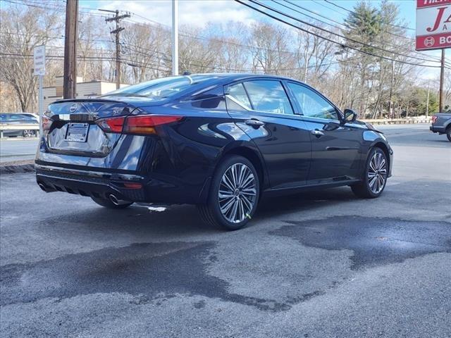 new 2025 Nissan Altima car, priced at $35,155