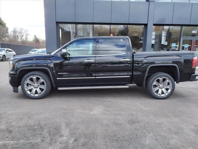 used 2018 GMC Sierra 1500 car, priced at $32,900