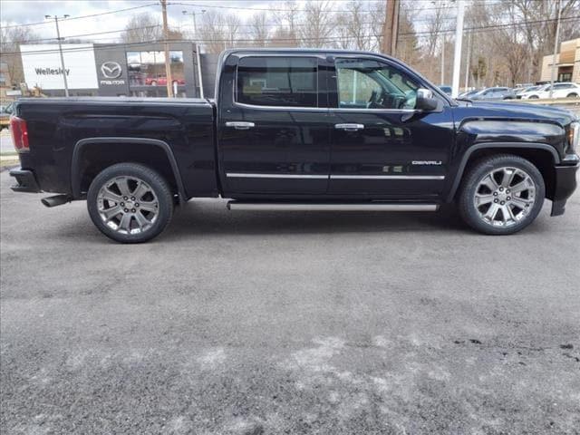 used 2018 GMC Sierra 1500 car, priced at $32,900