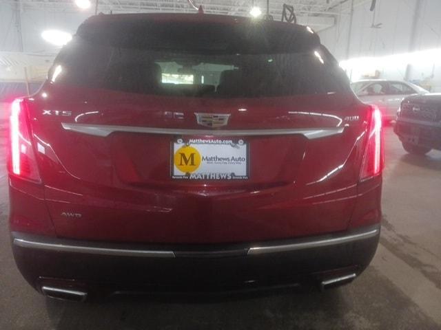 used 2021 Cadillac XT5 car, priced at $35,395