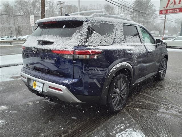 new 2025 Nissan Pathfinder car, priced at $49,765