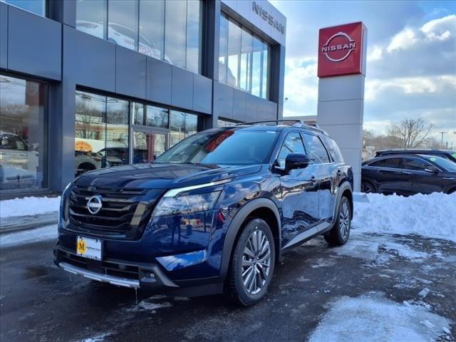 new 2025 Nissan Pathfinder car, priced at $47,989