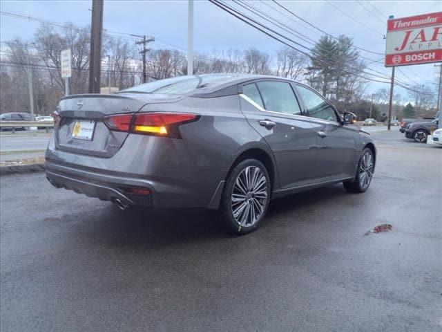 new 2025 Nissan Altima car, priced at $35,245