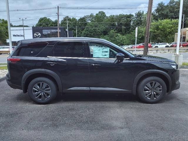 new 2024 Nissan Pathfinder car, priced at $36,805