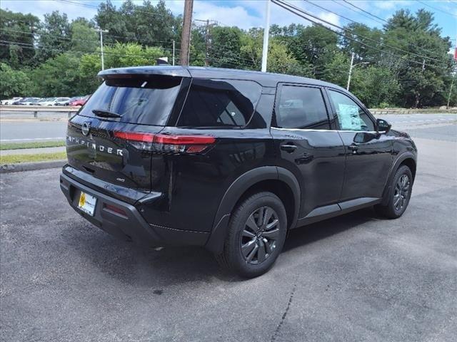 new 2024 Nissan Pathfinder car, priced at $36,805