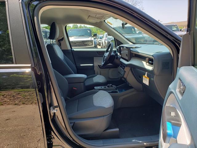 new 2025 Ford Maverick car, priced at $30,458