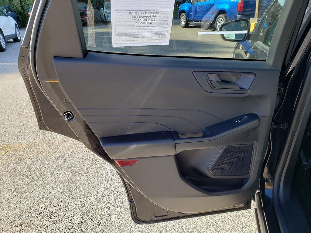 used 2023 Ford Escape car, priced at $26,991