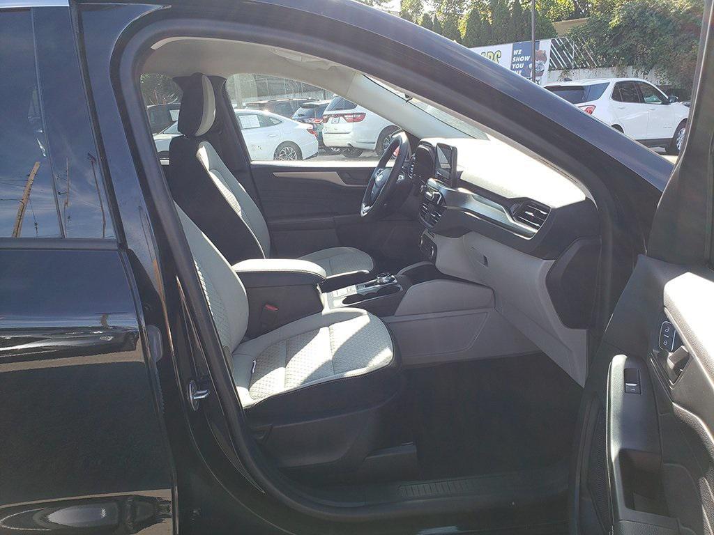 used 2023 Ford Escape car, priced at $26,991