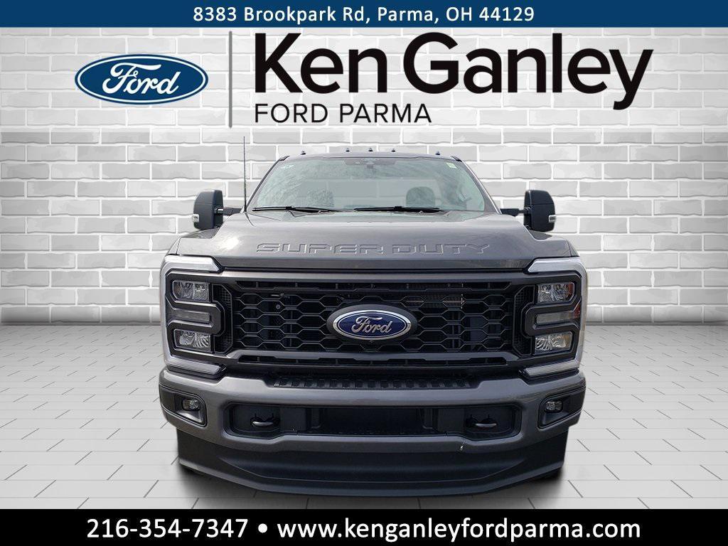 new 2025 Ford F-250 car, priced at $55,065