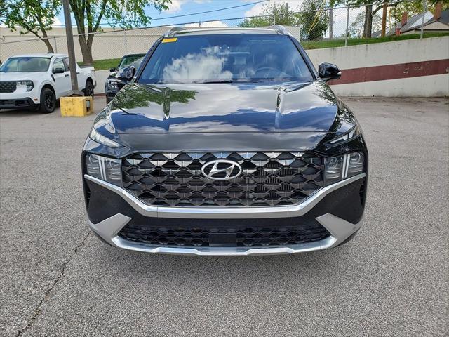 used 2022 Hyundai Santa Fe car, priced at $28,020