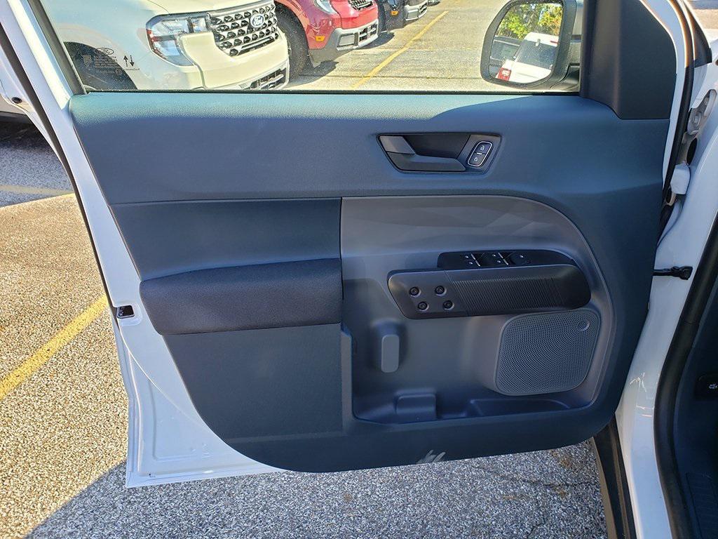 new 2025 Ford Maverick car, priced at $29,940