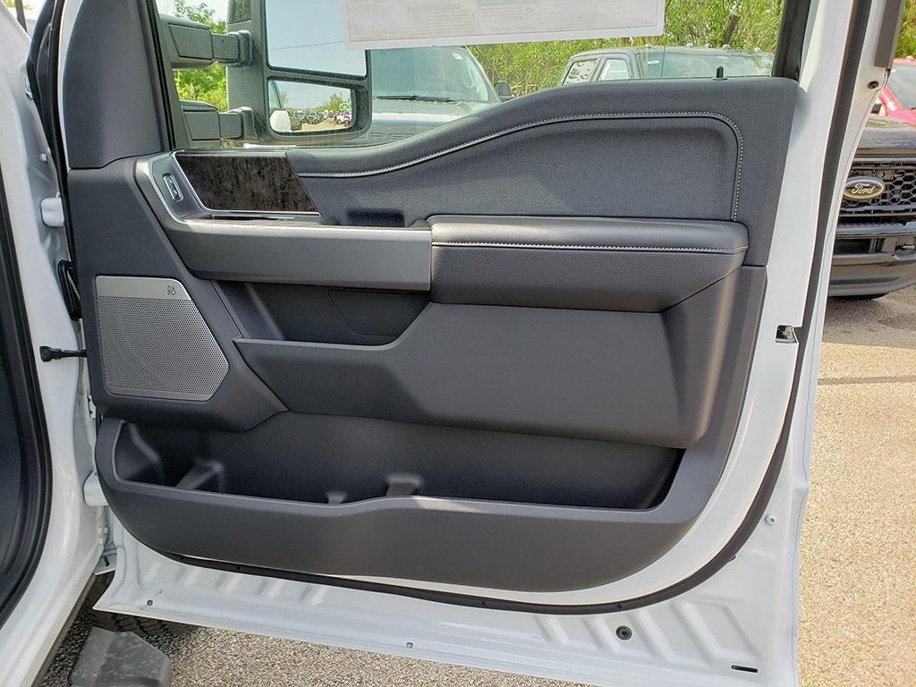 new 2025 Ford F-250 car, priced at $88,840