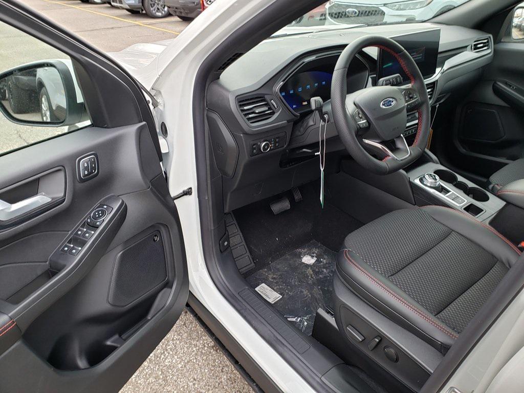 new 2025 Ford Escape car, priced at $38,870