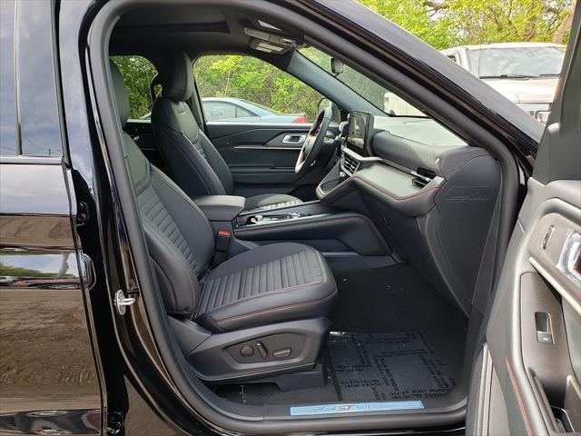new 2025 Ford Explorer car, priced at $47,268