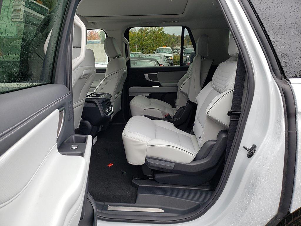 new 2025 Ford Expedition Max car, priced at $93,190