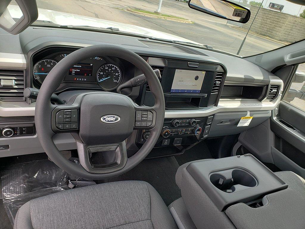 new 2025 Ford F-250 car, priced at $53,825