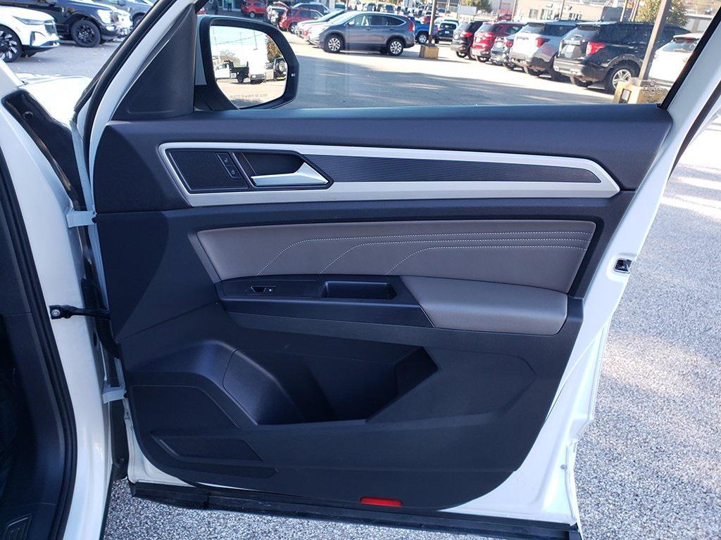 used 2021 Volkswagen Atlas Cross Sport car, priced at $23,700