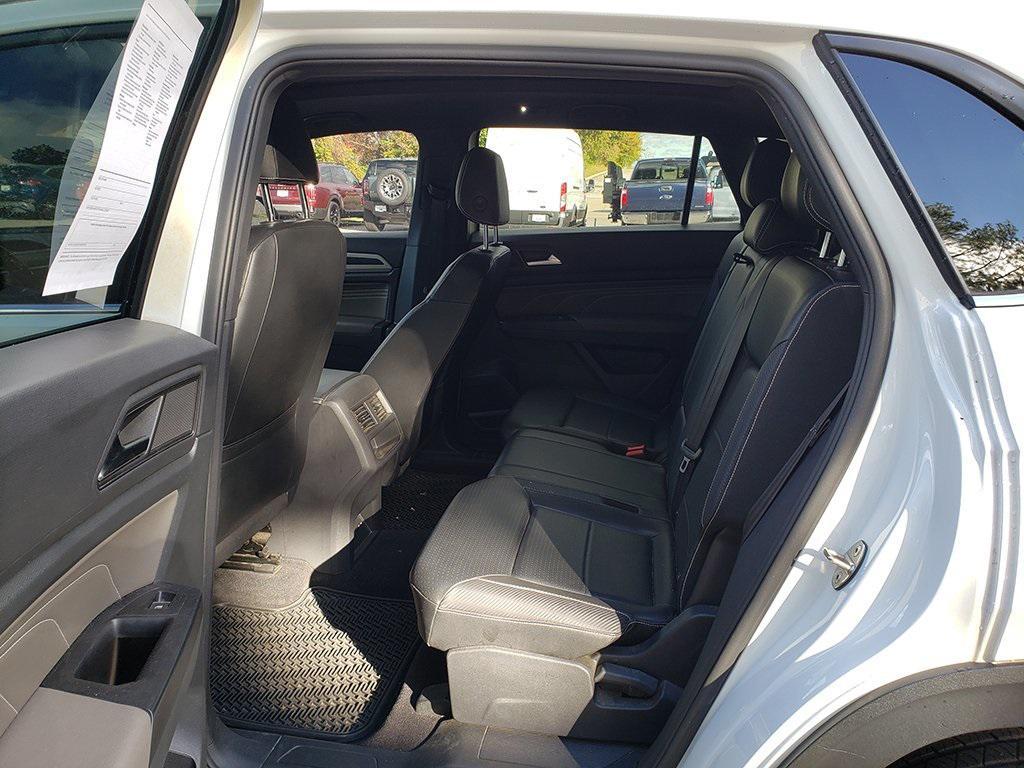 used 2021 Volkswagen Atlas Cross Sport car, priced at $23,995