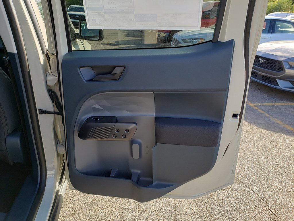 new 2025 Ford Maverick car, priced at $32,195