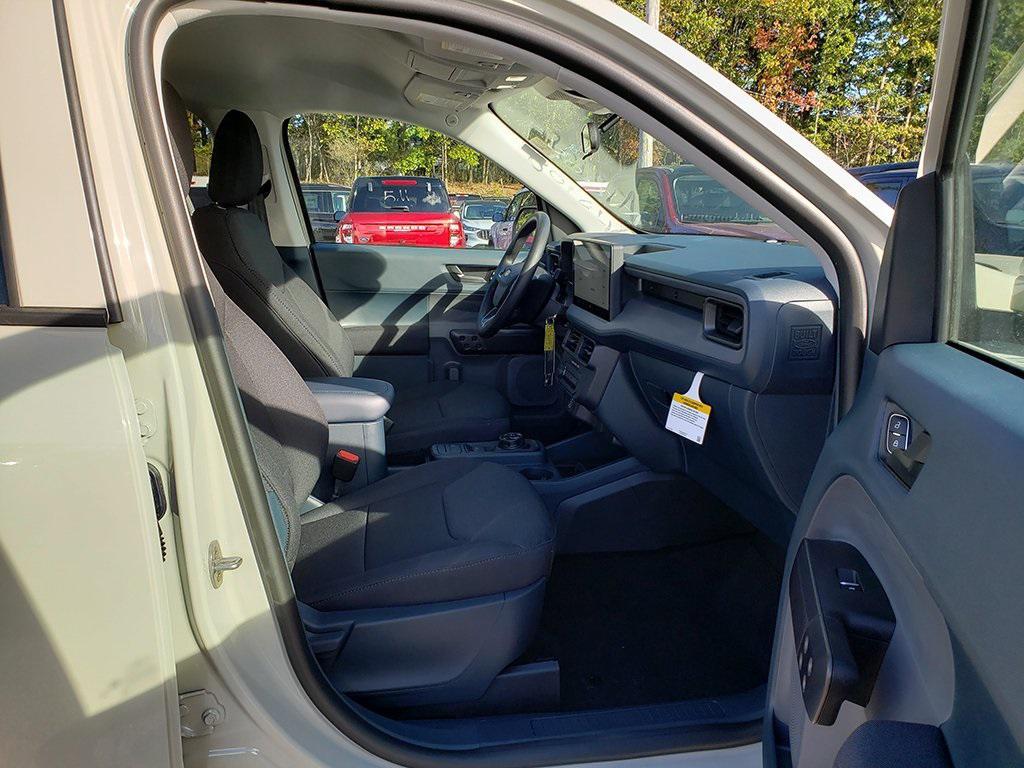 new 2025 Ford Maverick car, priced at $32,195