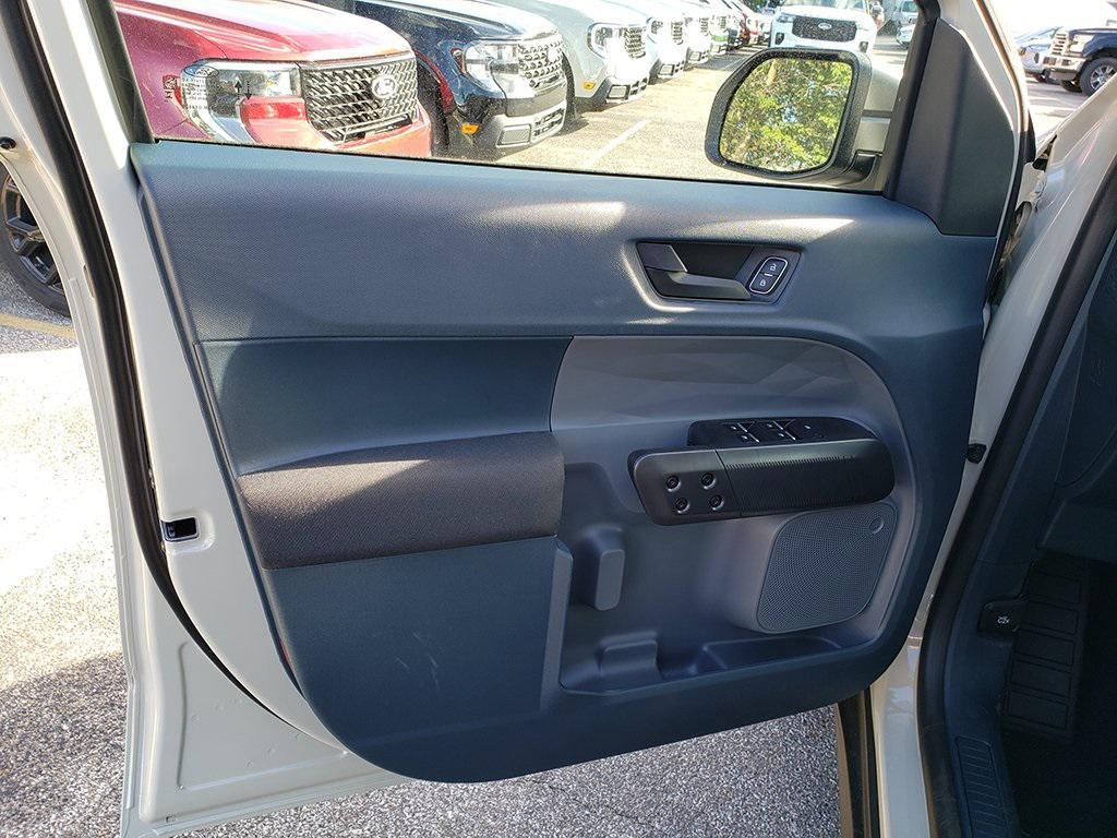 new 2025 Ford Maverick car, priced at $32,195