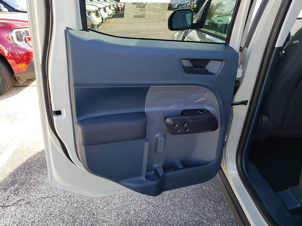 new 2025 Ford Maverick car, priced at $32,195