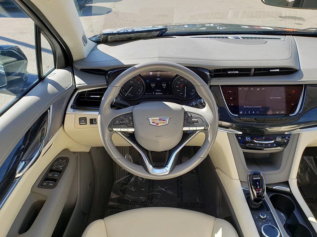 used 2023 Cadillac XT6 car, priced at $36,468