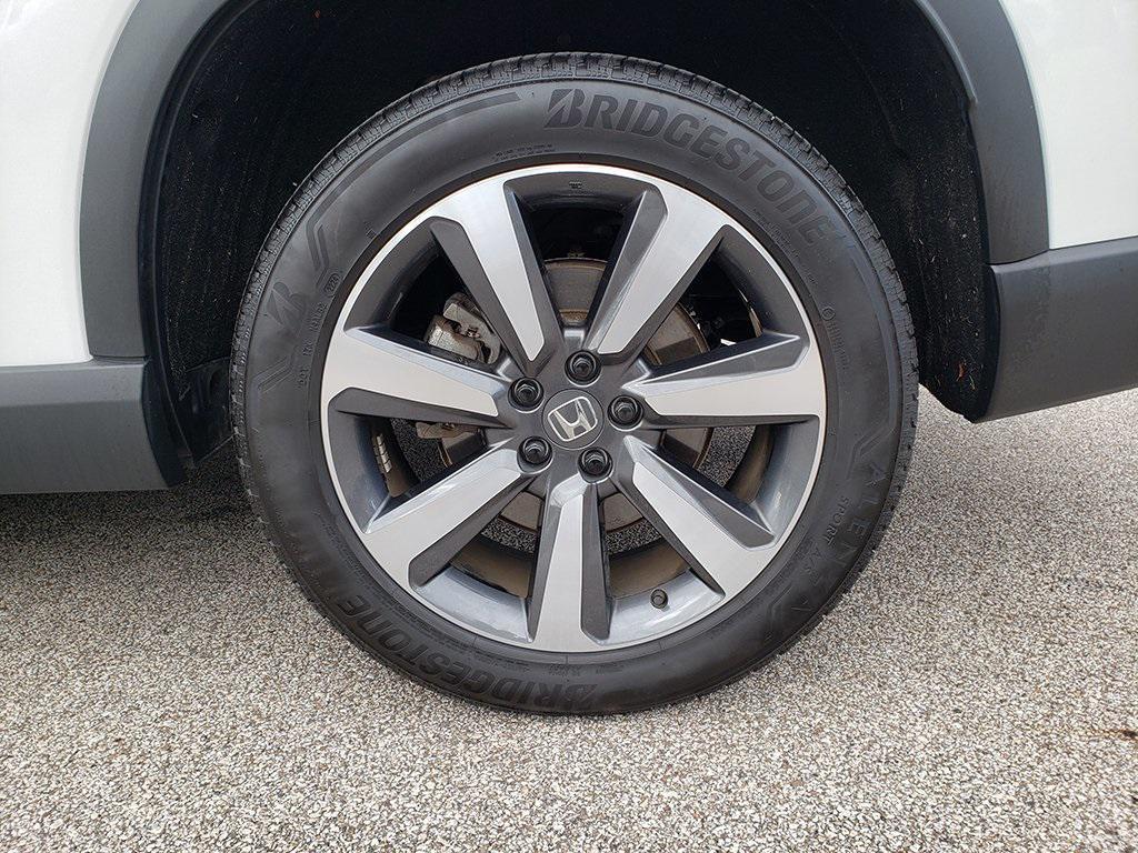 used 2025 Honda Pilot car, priced at $47,065