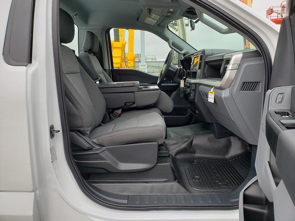 new 2025 Ford F-350 car, priced at $54,450