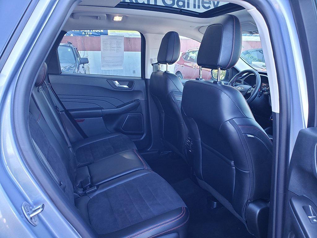 used 2022 Ford Escape car, priced at $24,933