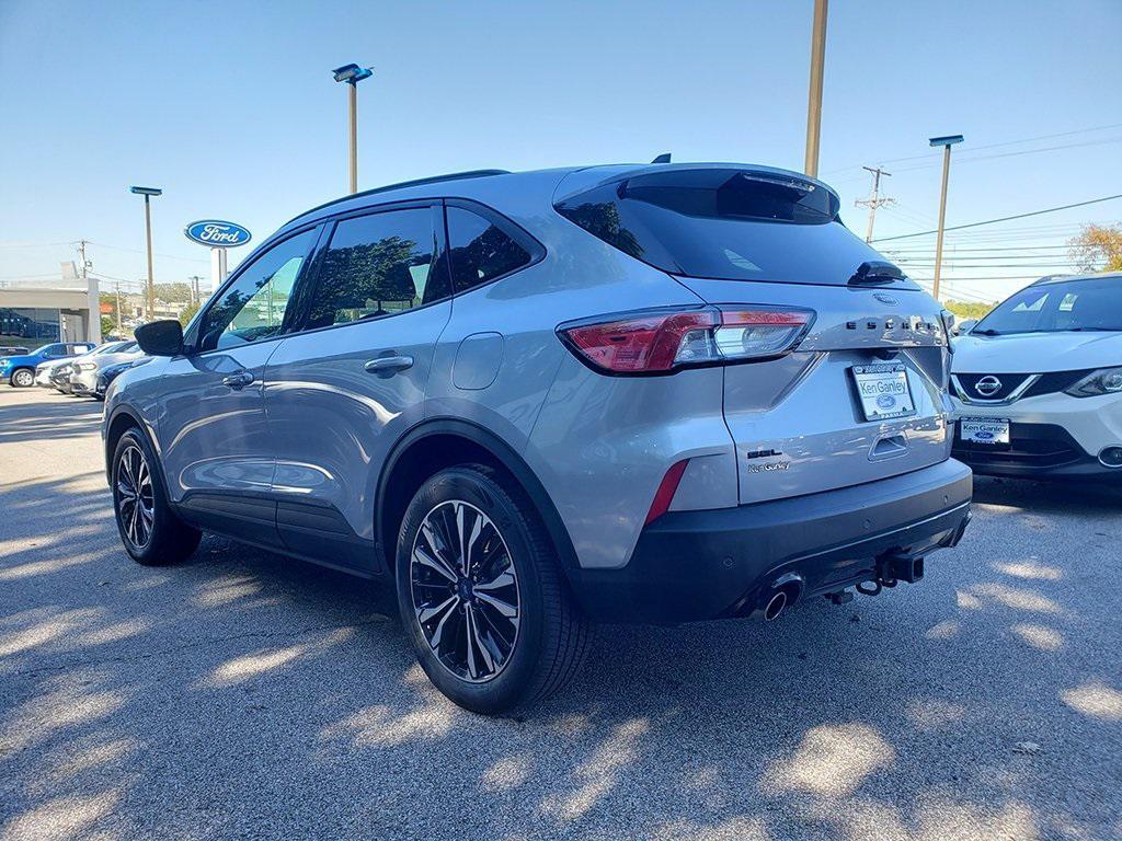 used 2022 Ford Escape car, priced at $24,933